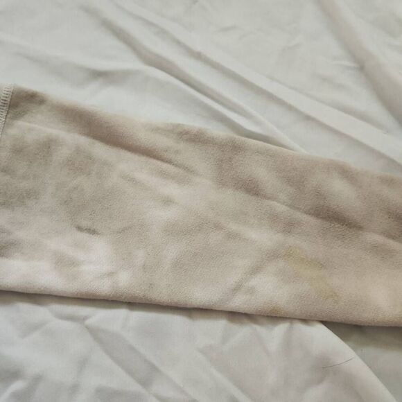 Girls Size 5 Lot of 4 Sweatshirts Abercrombie Old Navy Disney - Picture 7 of 7